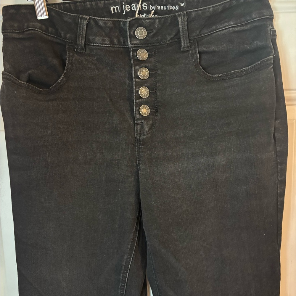 Maurices Black High-Rise Flare Jeans with Button-Fly - Picture 3 of 6